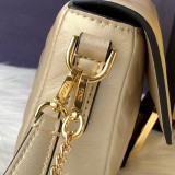 フェンディバッグコピー 2021新品注目度NO.1 FENDI レディース ショルダーバッグ