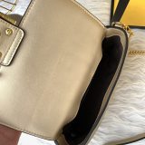 フェンディバッグコピー 2021新品注目度NO.1 FENDI レディース ショルダーバッグ