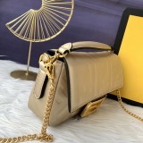 フェンディバッグコピー 2021新品注目度NO.1 FENDI レディース ショルダーバッグ