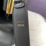 フェンディバッグコピー 大人気2021新品 FENDI レディース ショルダーバッグ