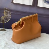 フェンディバッグコピー 2021新品注目度NO.1 FENDI レディース ショルダーバッグ