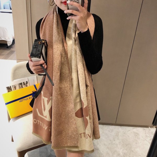 ルイヴィトンマフラーコピー 2022新品注目度NO.1 Louis Vuitton レディース ウール スカーフ