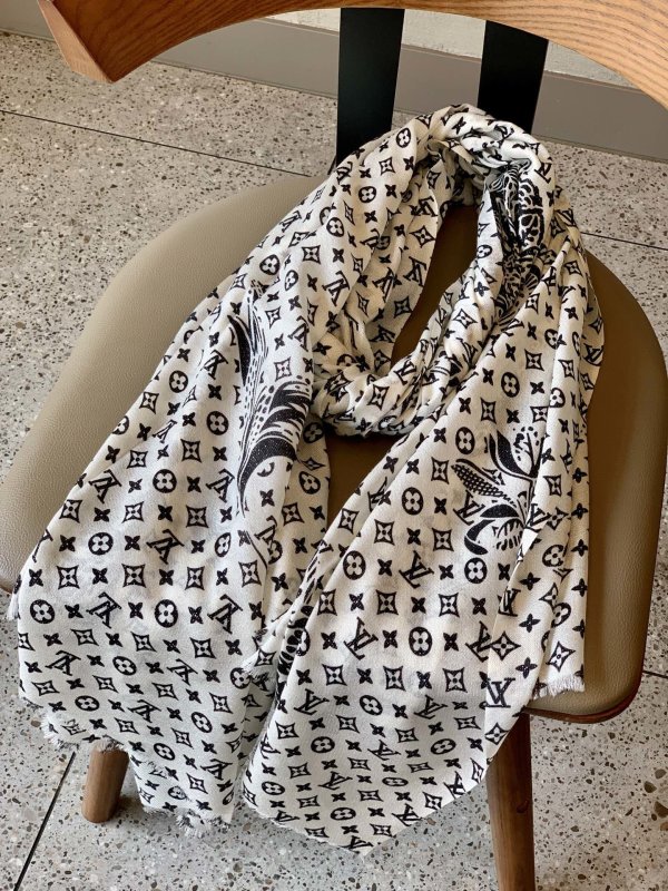 ルイヴィトンマフラーコピー 大人気2022新品 Louis Vuitton 男女兼用 ウールスカーフ