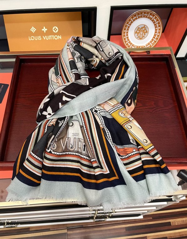 ルイヴィトンマフラーコピー 定番人気2022新品 Louis Vuitton 男女兼用 ウール スカーフ
