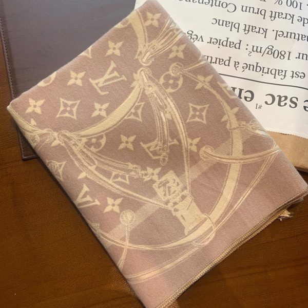 ルイヴィトンマフラーコピー 大人気2022新品 Louis Vuitton 男女兼用 ウールスカーフ 2色