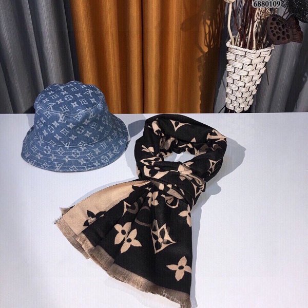 ルイヴィトンマフラーコピー 2022新品注目度NO.1 Louis Vuitton 男女兼用 ウール スカーフ