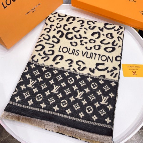 ルイヴィトンマフラーコピー 大人気2022新品 Louis Vuitton 男女兼用 ウールスカーフ