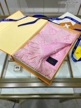 ルイヴィトンマフラーコピー 定番人気2022新品 Louis Vuitton 男女兼用 ウール スカーフ