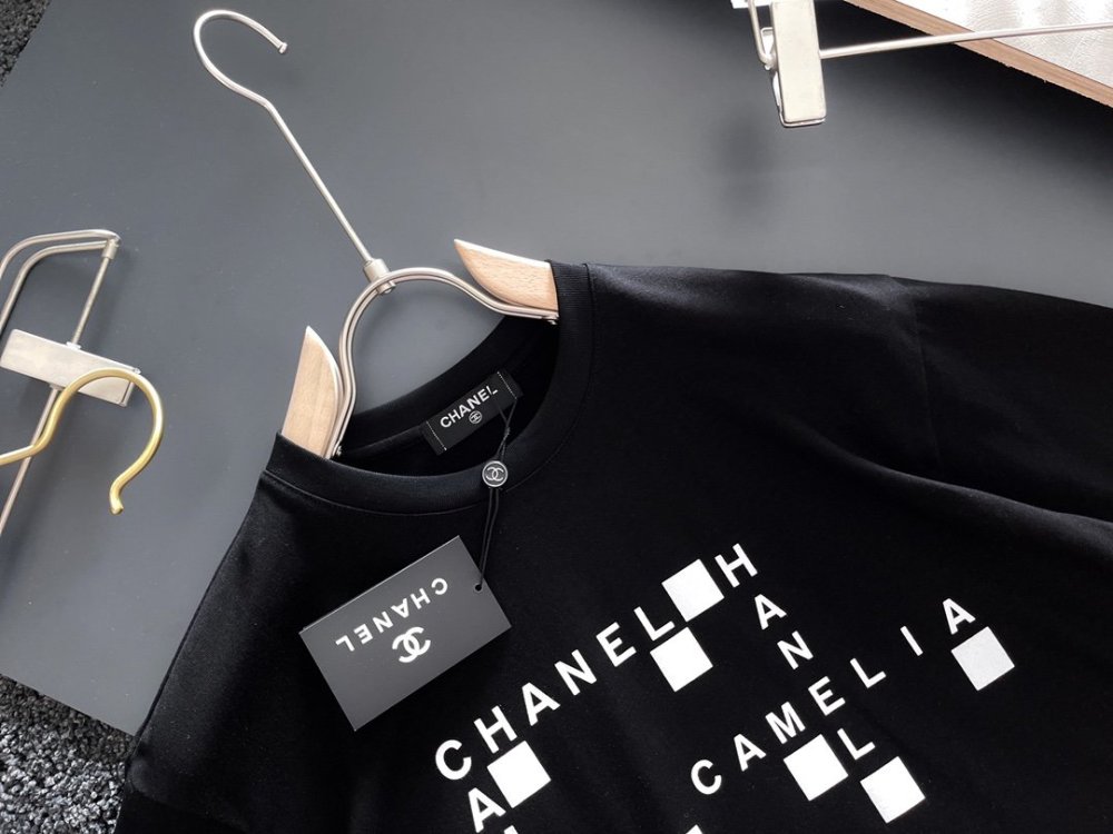 円 シャネル服コピー 大人気22新品 Chanel メンズ 半袖tシャツ M Shopry Ru