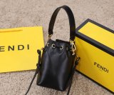 フェンディバッグコピー 2022新品注目度NO.1 FENDI レディース バケツバッグ