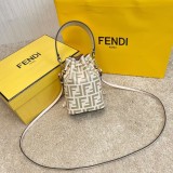 フェンディバッグコピー 2022新品注目度NO.1 FENDI レディース バケツバッグ