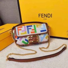 フェンディバッグコピー 大人気2022新品 FENDI レディース ショルダーバッグ