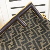 フェンディバッグコピー 大人気2022新品 FENDI レディース ショルダーバッグ