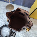 フェンディバッグコピー 定番人気2022新品 FENDI レディース バケツバッグ