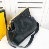 フェンディバッグコピー 2022新品注目度NO.1 FENDI レディース ショルダーバッグ