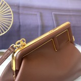 フェンディバッグコピー 定番人気2022新品 FENDI レディース ショルダーバッグ