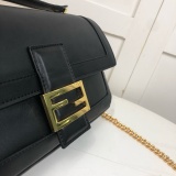 フェンディバッグコピー 定番人気2022新品 FENDI レディース ショルダーバッグ
