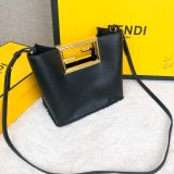 フェンディバッグコピー 定番人気2022新品 FENDI レディース ショルダーバッグ