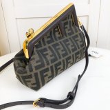 フェンディバッグコピー 2022新品注目度NO.1 FENDI レディース ショルダーバッグ