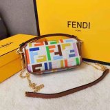 フェンディバッグコピー 大人気2022新品 FENDI レディース ショルダーバッグ