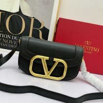 ヴァレンティノバッグコピー 大人気2022新品 Valentino レディース ショルダーバッグ