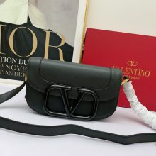 ヴァレンティノバッグコピー 2022新品注目度NO.1 Valentino レディース ショルダーバッグ