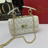 ヴァレンティノバッグコピー 2022新品注目度NO.1 Valentino レディース ショルダーバッグ