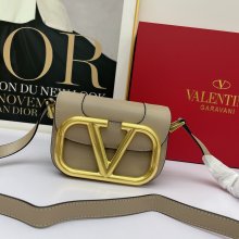 ヴァレンティノバッグコピー 2022新品注目度NO.1 Valentino レディース ショルダーバッグ