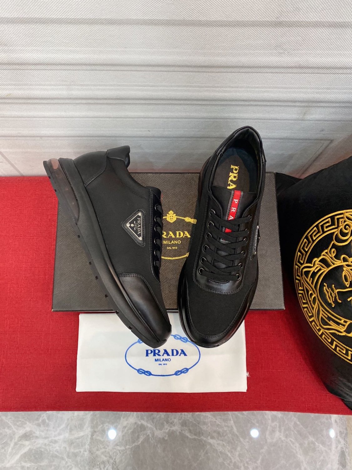 円 プラダ靴コピー 定番人気22新品 Prada メンズ スニーカー Www Shopry Ru