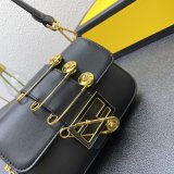 ヴェルサーチェバッグコピー 大人気2022新品 VERSACE レディース ショルダーバッグ