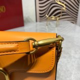 ヴァレンティノバッグコピー 2022新品注目度NO.1 Valentino レディース ショルダーバッグ