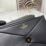 ヴァレンティノバッグコピー 大人気2022新品 Valentino レディース ショルダーバッグ