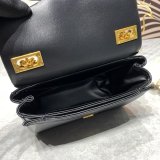 ヴァレンティノバッグコピー 2022新品注目度NO.1 Valentino レディース ショルダーバッグ