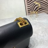 ヴァレンティノバッグコピー 2022新品注目度NO.1 Valentino レディース ショルダーバッグ