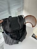 フェンディバッグコピー 大人気2023新品 FENDI レディース バックパック