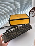 フェンディバッグコピー 大人気2023新品 FENDI レディース ハンドバック