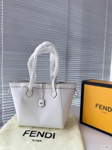フェンディバッグコピー 定番人気2023新品 FENDI レディース トートバッグ