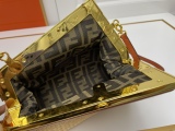 フェンディバッグコピー 大人気2023新品 FENDI レディース ショルダーバッグ