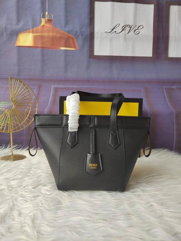 フェンディバッグコピー 定番人気2023新品 FENDI レディース トートバッグ