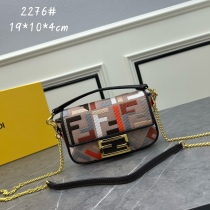 フェンディバッグコピー 2023新品注目度NO.1 FENDI レディース ハンドバック