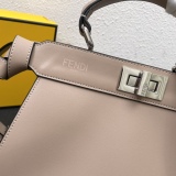 フェンディバッグコピー 2023新品注目度NO.1 FENDI レディース ハンドバッグ