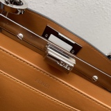 フェンディバッグコピー 2023新品注目度NO.1 FENDI レディース ハンドバッグ