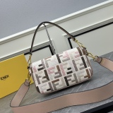 フェンディバッグコピー 2023新品注目度NO.1 FENDI レディース ハンドバック