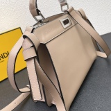 フェンディバッグコピー 2023新品注目度NO.1 FENDI レディース ハンドバッグ