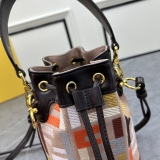 フェンディバッグコピー 2023新品注目度NO.1 FENDI レディース バケツバッグ
