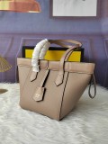 フェンディバッグコピー 定番人気2023新品 FENDI レディース トートバッグ