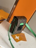 高品質 2024 ルイヴィトン 新作携帯電話バッグ偽物