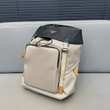 完売必至 ★ 2024 プラダ 新作バックパックスーパーコピー