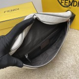 お洒落 2024 フェンディ 新作ウエストポーチ・ボディバッグコピー