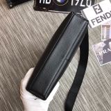 使い勝手良し 2024 プラダ 新作ショルダーバッグコピー